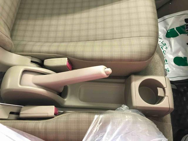 エブリイＰＡ４ＷＤ　運転席・助手席エアバック　ＡＭ／ＦＭラジオ　マニュアルエアコン　ハロゲンヘッドランプ（秋田県）の中古車