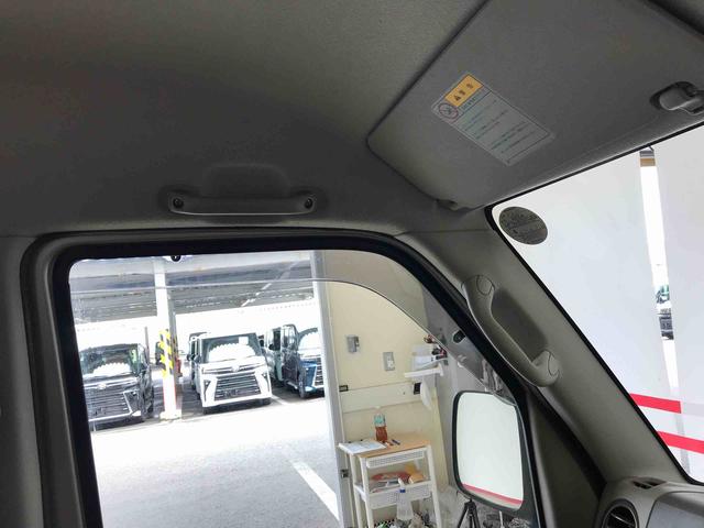 エブリイＰＡ４ＷＤ　運転席・助手席エアバック　ＡＭ／ＦＭラジオ　マニュアルエアコン　ハロゲンヘッドランプ（秋田県）の中古車