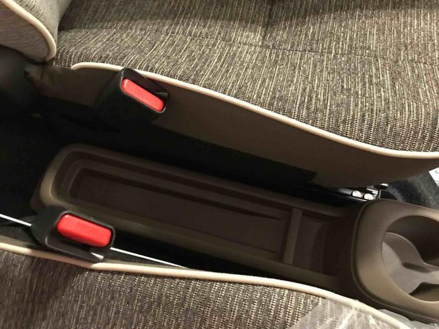 ミラトコットＧ　ＳＡIII４ＷＤ　スマートアシスト（ダイハツ予防安全機能）　サイドエアバッグ　オートライト／エアコン　純正ＣＤチューナー　バックカメラ　運転席・助手席シートヒーター　チルトステアリング／シートリフター（秋田県）の中古車
