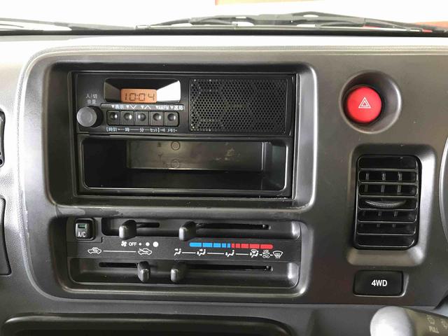 ハイゼットトラックエアコン・パワステスペシャルＶＳパートタイム４ＷＤ　純正ラジオ　エアコン　荷台作業灯　ハロゲンヘッドライト　リヤ４枚リーフスプリング（秋田県）の中古車