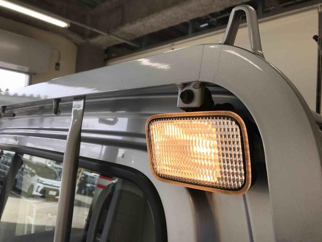 ハイゼットトラックエアコン・パワステスペシャルＶＳパートタイム４ＷＤ　純正ラジオ　エアコン　荷台作業灯　ハロゲンヘッドライト　リヤ４枚リーフスプリング（秋田県）の中古車