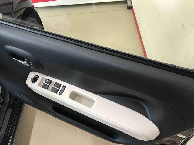 ミラココアココアＸ４ＷＤ　純正ナビ　オートエアコン　ハロゲンヘッドライト　アイドリングストップ　電動格納ドアミラー　チルトステアリング　運転席シートリフター　セキュリティアラーム（秋田県）の中古車