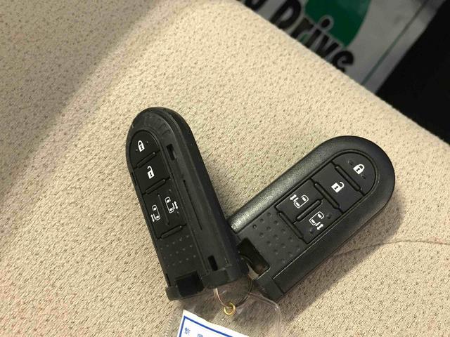 ムーヴキャンバスＧメイクアップ　ＳＡII４ＷＤ　純正ナビ　オートエアコン／ライト　ＬＥＤヘッドライト／フォグランプ　両側電動スライドドア　ＥＴＣ　チルトステアリング　運転席シートリフター　サイドエアバック　アップグレードパック（秋田県）の中古車