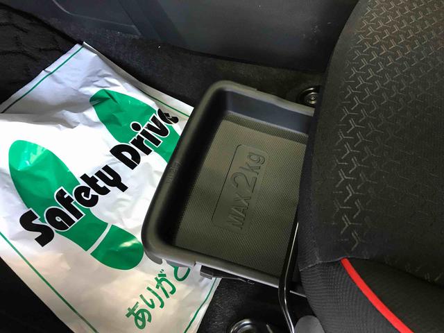ロッキーＧ４ＷＤ　ディスプレイオーディオ　運転席・助手席シートヒーター　オートエアコン／ライト　ＬＥＤヘッドライト／フォグランプ　リヤフォグランプ　クルーズコントロール　ドライブレコーダー　チルトステアリング（秋田県）の中古車