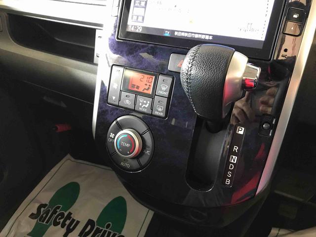 タントカスタムＲＳ　トップエディションＳＡII４ＷＤ　純正ナビ　オートエアコン／ライト　ＬＥＤヘッドライト／フォグランプ　両側電動スライドドア　リモコンエンジンスターター　チルトステアリング　運転席シートリフター　ＳＲＳサイドエアバック（秋田県）の中古車
