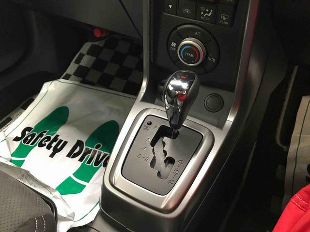 コペンローブ　Ｓ２ＷＤ　純正ナビ　オートエアコン　ＬＥＤヘッドライト　ハロゲンフォグランプ　ＭＯＭＯステアリング　運転席・助手席シートヒーター　レカロシート　チルトステアリング　ＴＶコントロールキット（秋田県）の中古車