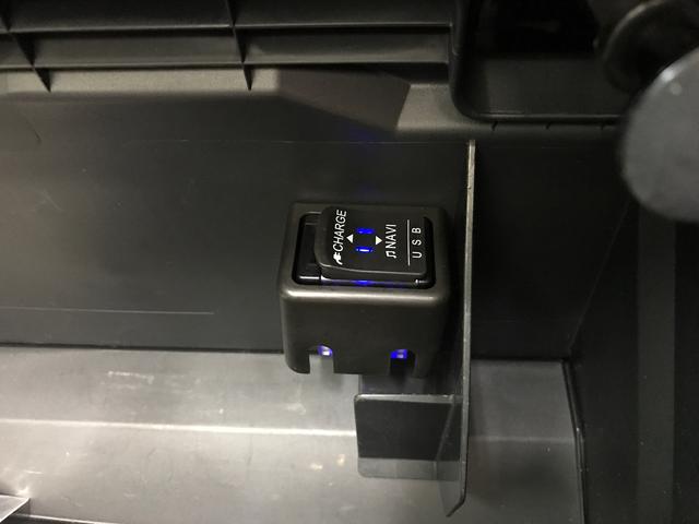 コペンローブ　Ｓ２ＷＤ　純正ナビ　オートエアコン　ＬＥＤヘッドライト　ハロゲンフォグランプ　ＭＯＭＯステアリング　運転席・助手席シートヒーター　レカロシート　チルトステアリング　ＴＶコントロールキット（秋田県）の中古車