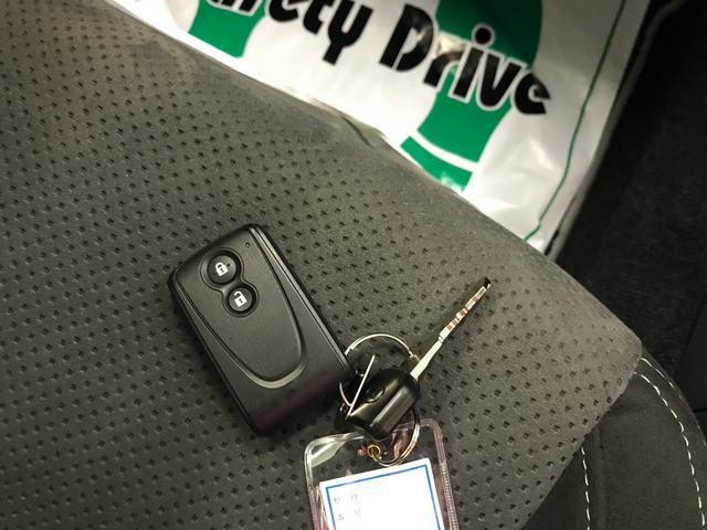 コペンローブ　Ｓ２ＷＤ　純正ナビ　オートエアコン　ＬＥＤヘッドライト　ハロゲンフォグランプ　ＭＯＭＯステアリング　運転席・助手席シートヒーター　レカロシート　チルトステアリング　ＴＶコントロールキット（秋田県）の中古車