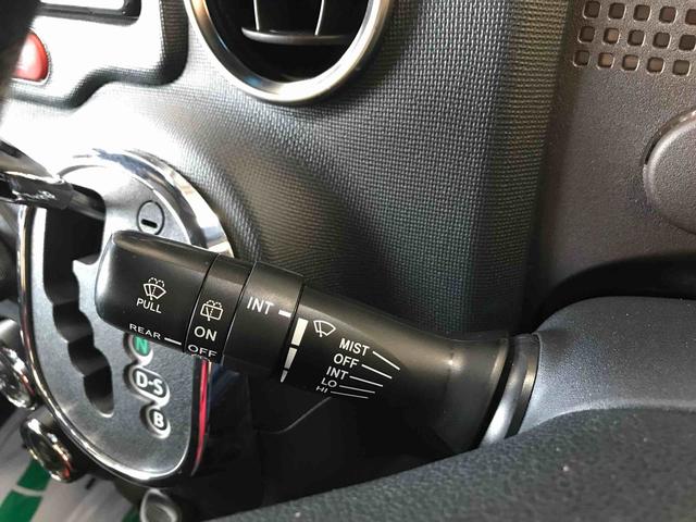 スペイドＦ　クイーンIIバックカメラ　ＬＥＤヘッドライト　ＥＴＣ　電動格納ドアミラー　キーフリーシステム　助手席側電動ドアミラー　チルトステアリング　運転席シートリフター（秋田県）の中古車