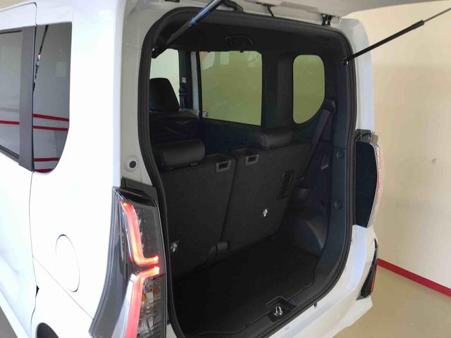 タントカスタムＸ４ＷＤ　オートエアコン／ライト　ＬＥＤヘッドライト／フォグランプ　両側電動スライドドア　運転席・助手席シートヒーター　チルトステアリング　運転席シートリフター　ＵＧＰ（秋田県）の中古車