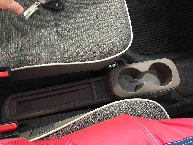 ミラトコットＧ　ＳＡIII４ＷＤ　純正ＣＤ　オートエアコン／ライト　ＬＥＤヘッドライト　運転席・助手席シートヒーター　オート電動格納ドアミラー　サイドエアバック　チルトステアリング　運転席シートリフター　セキュリティアラーム（秋田県）の中古車