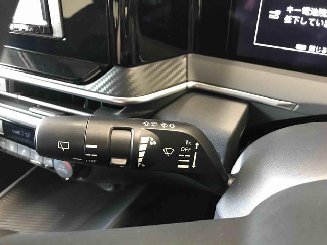 ノートＳ　ＦＯＵＲ４ＷＤ　ナビ　社外ドライブレコーダー　インテリジェントアラウンドビューモニター　ＥＴＣ　オートエアコン／ライト　電動格納ドアミラー　ハロゲンヘッドライト　チルトステアリング　運転席シートリフター（秋田県）の中古車