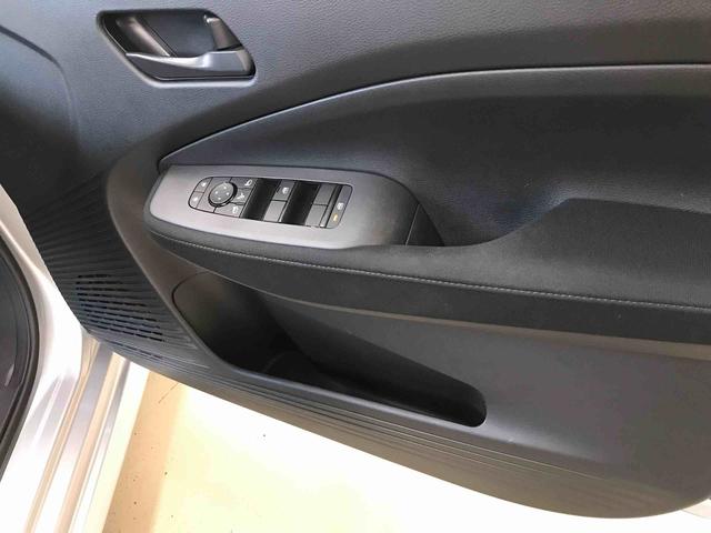 ノートＳ　ＦＯＵＲ４ＷＤ　ナビ　社外ドライブレコーダー　インテリジェントアラウンドビューモニター　ＥＴＣ　オートエアコン／ライト　電動格納ドアミラー　ハロゲンヘッドライト　チルトステアリング　運転席シートリフター（秋田県）の中古車