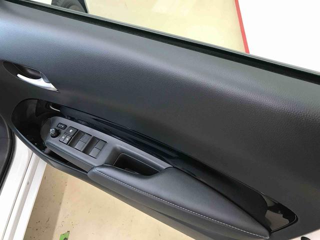アクアＧ４ＷＤ　バックカメラ　クルーズコントロール　ＥＴＣ　電動格納ドアミラー　オートエアコン／ライト　ＬＥＤヘッドライト　ドライブレコーダー　チルトステアリング　シートリフター（秋田県）の中古車