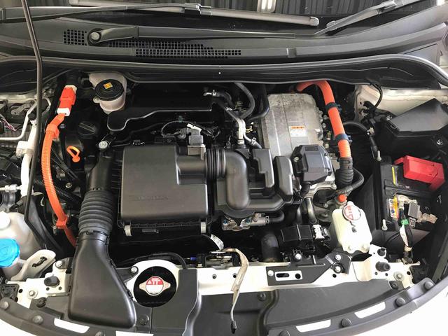 フィットｅ：ＨＥＶホーム４ＷＤ　Aftermarketナビ　バックカメラ　ＥＴＣ　オートエアコン／ライト　ＬＥＤヘッドライト　クルーズコントロール　Aftermarketドライブレコーダー　電動格納ドアミラー　サイドエアバック　チルトステアリング（秋田県）の中古車
