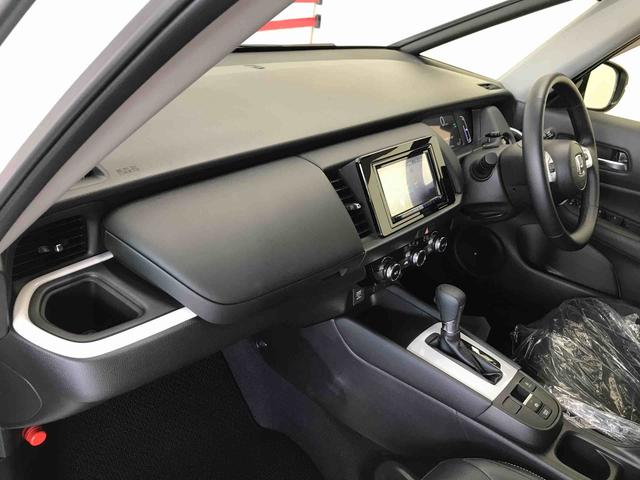 フィットｅ：ＨＥＶホーム４ＷＤ　Aftermarketナビ　バックカメラ　ＥＴＣ　オートエアコン／ライト　ＬＥＤヘッドライト　クルーズコントロール　Aftermarketドライブレコーダー　電動格納ドアミラー　サイドエアバック　チルトステアリング（秋田県）の中古車