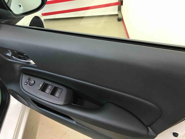 フィットｅ：ＨＥＶホーム４ＷＤ　Aftermarketナビ　バックカメラ　ＥＴＣ　オートエアコン／ライト　ＬＥＤヘッドライト　クルーズコントロール　Aftermarketドライブレコーダー　電動格納ドアミラー　サイドエアバック　チルトステアリング（秋田県）の中古車
