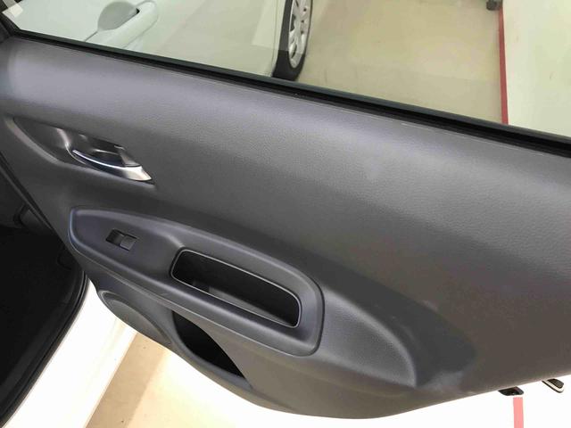 フィットｅ：ＨＥＶホーム４ＷＤ　Aftermarketナビ　バックカメラ　ＥＴＣ　オートエアコン／ライト　ＬＥＤヘッドライト　クルーズコントロール　Aftermarketドライブレコーダー　電動格納ドアミラー　サイドエアバック　チルトステアリング（秋田県）の中古車