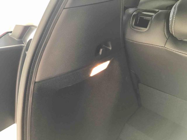 フィットｅ：ＨＥＶホーム４ＷＤ　Aftermarketナビ　バックカメラ　ＥＴＣ　オートエアコン／ライト　ＬＥＤヘッドライト　クルーズコントロール　Aftermarketドライブレコーダー　電動格納ドアミラー　サイドエアバック　チルトステアリング（秋田県）の中古車