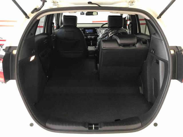 フィットｅ：ＨＥＶホーム４ＷＤ　Aftermarketナビ　バックカメラ　ＥＴＣ　オートエアコン／ライト　ＬＥＤヘッドライト　クルーズコントロール　Aftermarketドライブレコーダー　電動格納ドアミラー　サイドエアバック　チルトステアリング（秋田県）の中古車