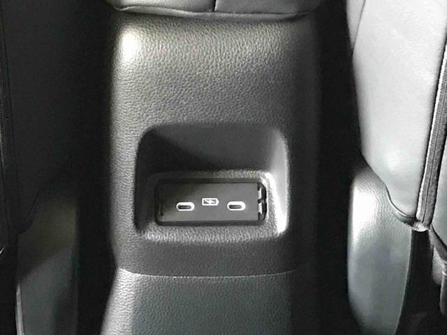 フィットｅ：ＨＥＶホーム４ＷＤ　Aftermarketナビ　バックカメラ　ＥＴＣ　オートエアコン／ライト　ＬＥＤヘッドライト　クルーズコントロール　Aftermarketドライブレコーダー　電動格納ドアミラー　サイドエアバック　チルトステアリング（秋田県）の中古車