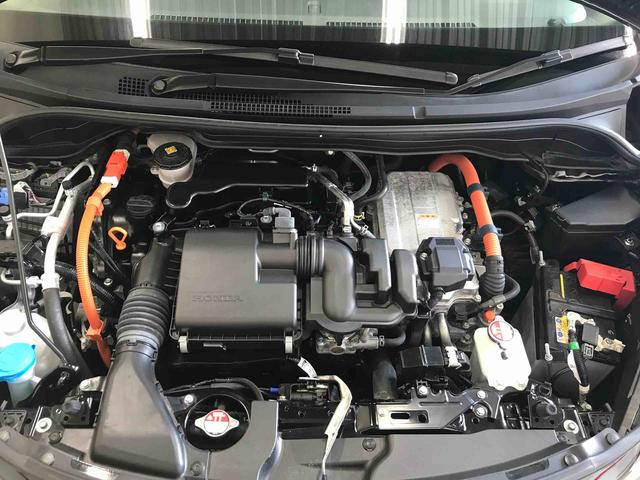 フィットｅ：ＨＥＶホーム４ＷＤ　ナビ　バックカメラ　オートエアコン／ライト　ＬＥＤヘッドライト　電動格納ドアミラー　ドライブレコーダー　クルーズコントロール　ＥＴＣ　チルトステアリング　運転席シートリフター　ホンダセンシング（秋田県）の中古車
