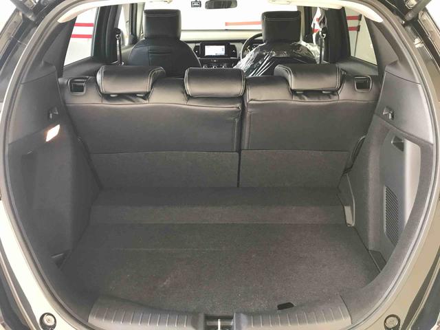フィットｅ：ＨＥＶホーム４ＷＤ　ナビ　バックカメラ　オートエアコン／ライト　ＬＥＤヘッドライト　電動格納ドアミラー　ドライブレコーダー　クルーズコントロール　ＥＴＣ　チルトステアリング　運転席シートリフター　ホンダセンシング（秋田県）の中古車