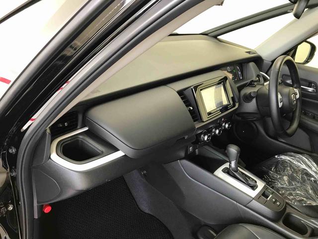 フィットｅ：ＨＥＶホーム４ＷＤ　ナビ　バックカメラ　オートエアコン／ライト　ＬＥＤヘッドライト　電動格納ドアミラー　ドライブレコーダー　クルーズコントロール　ＥＴＣ　チルトステアリング　運転席シートリフター　ホンダセンシング（秋田県）の中古車