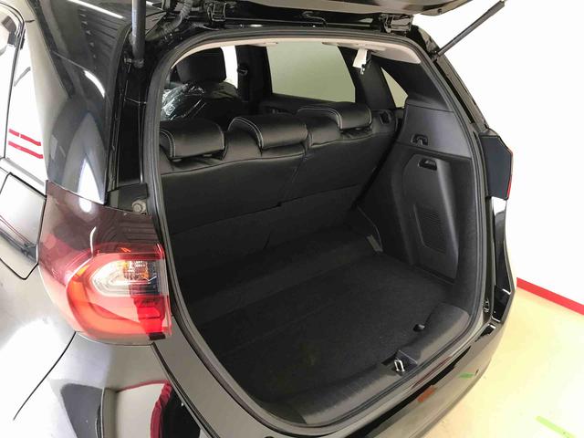 フィットｅ：ＨＥＶホーム４ＷＤ　ナビ　バックカメラ　オートエアコン／ライト　ＬＥＤヘッドライト　電動格納ドアミラー　ドライブレコーダー　クルーズコントロール　ＥＴＣ　チルトステアリング　運転席シートリフター　ホンダセンシング（秋田県）の中古車