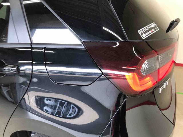 フィットｅ：ＨＥＶホーム４ＷＤ　ナビ　バックカメラ　オートエアコン／ライト　ＬＥＤヘッドライト　電動格納ドアミラー　ドライブレコーダー　クルーズコントロール　ＥＴＣ　チルトステアリング　運転席シートリフター　ホンダセンシング（秋田県）の中古車