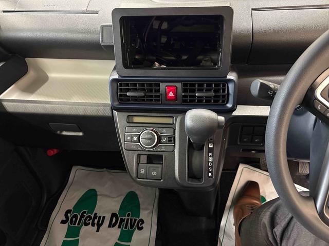 タントX4WD LEDヘッドライト オートエアコン/ライト/ハイビーム/電動ドアミラー 助手席電動スライドドア コーナーセンサー 電動パーキングブレーキ 運転席・助手席シートヒーター(秋田県)の中古車