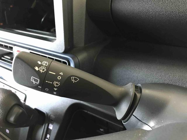 タントＸ４ＷＤ　オートエアコン／ライト　ＬＥＤヘッドライト　助手席側電動スライドドア　チルトステアリング　運転席シートリフター　運転席・助手席シートヒーター　アップグレードパック（秋田県）の中古車