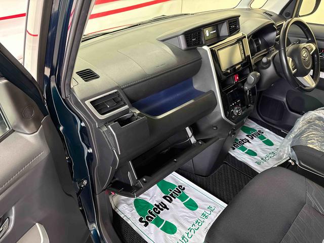 トールカスタムＧ４ＷＤ　純正ナビ　バックカメラ　オートエアコン／ライト／電動ドアミラー　ＬＥＤヘッドライト／フォグランプ　両側電動スライドドア　ＥＴＣ　ＴＶコントロールキット　クルーズコントロール（秋田県）の中古車