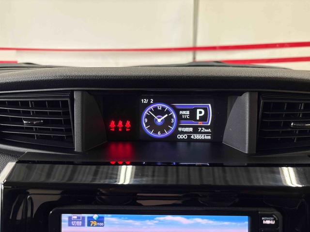 トールカスタムＧ４ＷＤ　純正ナビ　バックカメラ　オートエアコン／ライト／電動ドアミラー　ＬＥＤヘッドライト／フォグランプ　両側電動スライドドア　ＥＴＣ　ＴＶコントロールキット　クルーズコントロール（秋田県）の中古車