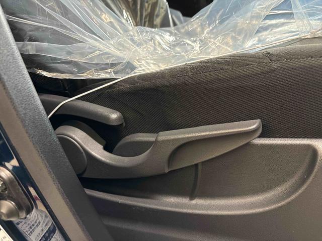 トールカスタムＧ４ＷＤ　純正ナビ　バックカメラ　オートエアコン／ライト／電動ドアミラー　ＬＥＤヘッドライト／フォグランプ　両側電動スライドドア　ＥＴＣ　ＴＶコントロールキット　クルーズコントロール（秋田県）の中古車