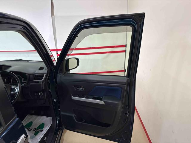 トールカスタムＧ４ＷＤ　純正ナビ　バックカメラ　オートエアコン／ライト／電動ドアミラー　ＬＥＤヘッドライト／フォグランプ　両側電動スライドドア　ＥＴＣ　ＴＶコントロールキット　クルーズコントロール（秋田県）の中古車