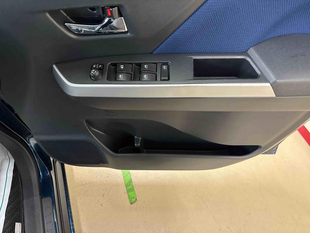 トールカスタムＧ４ＷＤ　純正ナビ　バックカメラ　オートエアコン／ライト／電動ドアミラー　ＬＥＤヘッドライト／フォグランプ　両側電動スライドドア　ＥＴＣ　ＴＶコントロールキット　クルーズコントロール（秋田県）の中古車