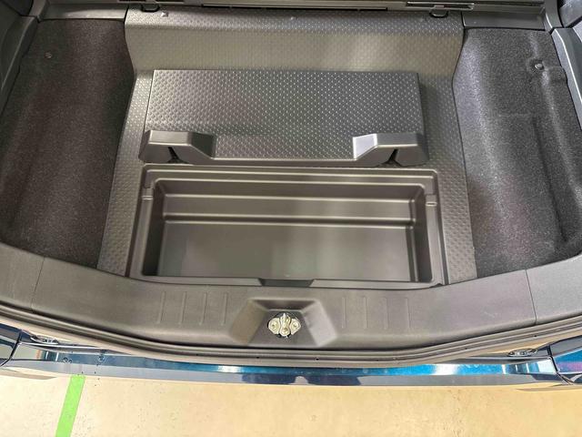 トールカスタムＧ４ＷＤ　純正ナビ　バックカメラ　オートエアコン／ライト／電動ドアミラー　ＬＥＤヘッドライト／フォグランプ　両側電動スライドドア　ＥＴＣ　ＴＶコントロールキット　クルーズコントロール（秋田県）の中古車