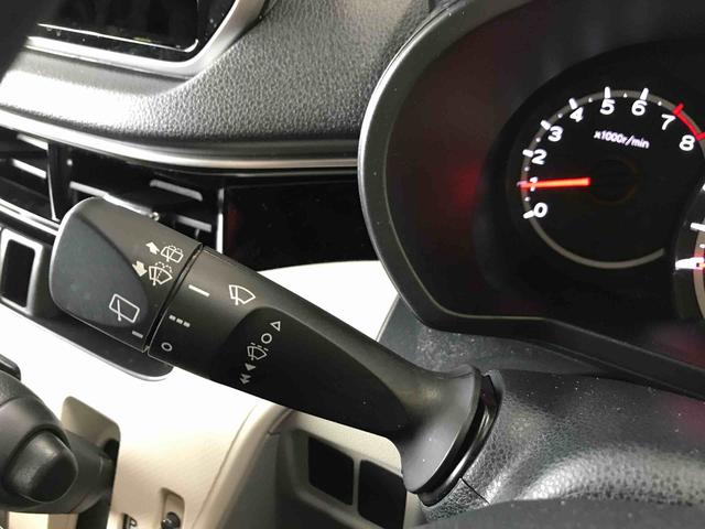 ムーヴＸリミテッドII　ＳＡIII４ＷＤ　オートエアコン／ライト　ＬＥＤヘッドライト／フォグランプ　キーフリーシステム　運転席シートヒーター　チルトステアリング　運転席シートリフター　オート電動格納ドアミラー　アップグレードパック（秋田県）の中古車