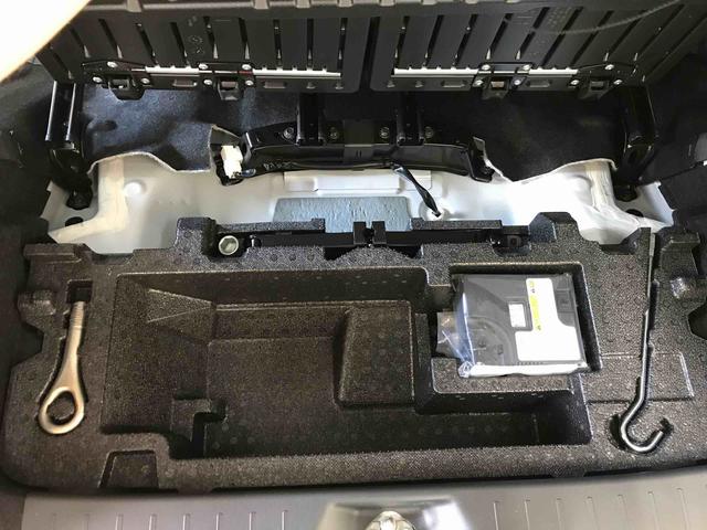ムーヴＸリミテッドII　ＳＡIII４ＷＤ　オートエアコン／ライト　ＬＥＤヘッドライト／フォグランプ　キーフリーシステム　運転席シートヒーター　チルトステアリング　運転席シートリフター　オート電動格納ドアミラー　アップグレードパック（秋田県）の中古車
