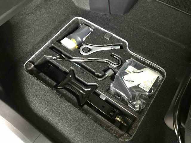 トールカスタムＧ４ＷＤ　ナビ　オートエアコン／ライト　ＬＥＤヘッドライト／フォグランプ　クルーズコントロール　両側電動スライドドア　社外品ドライブレコーダー　チルトステアリング　運転席シートリフター　ＥＴＣ（秋田県）の中古車