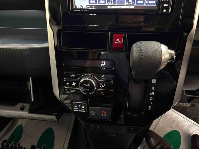 トールカスタムＧ４ＷＤ　純正ナビ　オートエアコン／ライト　ＬＥＤヘッドライト／フォグランプ　電動パーキングブレーキ　ＴＶコントロールキット　コーナーセンサー　ドライブレコーダー　両側電動スライドドア（秋田県）の中古車