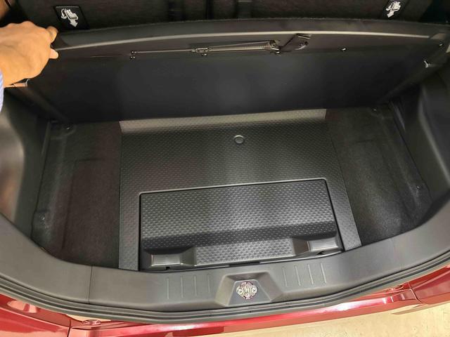 トールカスタムＧ４ＷＤ　純正ナビ　オートエアコン／ライト　ＬＥＤヘッドライト／フォグランプ　電動パーキングブレーキ　ＴＶコントロールキット　コーナーセンサー　ドライブレコーダー　両側電動スライドドア（秋田県）の中古車