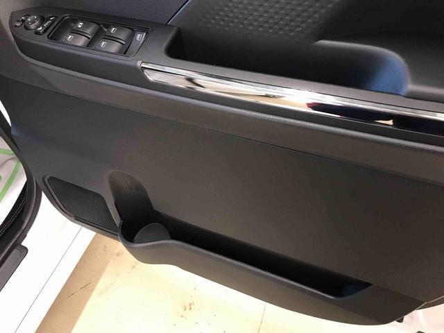 タントカスタムＸ４ＷＤ　オートエアコン／ライト　ＬＥＤヘッドライト／フォグランプ　運転席・助手席シートヒーター　両側電動スライドドア　チルトステアリング　運転席シートリフター　オート電動格納ドアミラー（秋田県）の中古車