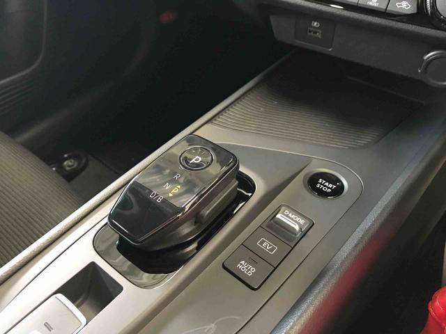 ノートＳ　ＦＯＵＲ４ＷＤ　ナビ　キーフリーシステム　電動格納ミラー　ＥＴＣ　オートエアコン／ライト　ハロゲンヘッドライト　インテリジェントルームミラー　アラウンドビューモニター　チルトステアリング　シートリフター（秋田県）の中古車