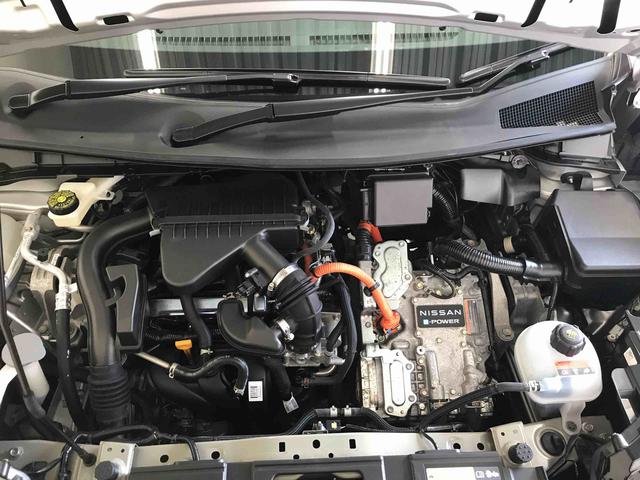 ノートＳ　ＦＯＵＲ４ＷＤ　ナビ　キーフリーシステム　電動格納ミラー　ＥＴＣ　オートエアコン／ライト　ハロゲンヘッドライト　インテリジェントルームミラー　アラウンドビューモニター　チルトステアリング　シートリフター（秋田県）の中古車