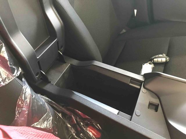ノートＳ　ＦＯＵＲ４ＷＤ　ナビ　キーフリーシステム　電動格納ミラー　ＥＴＣ　オートエアコン／ライト　ハロゲンヘッドライト　インテリジェントルームミラー　アラウンドビューモニター　チルトステアリング　シートリフター（秋田県）の中古車