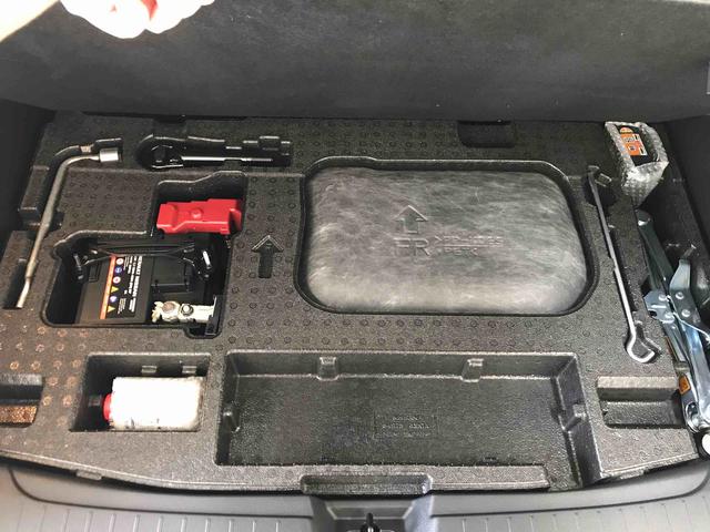 ノートＳ　ＦＯＵＲ４ＷＤ　ナビ　キーフリーシステム　電動格納ミラー　ＥＴＣ　オートエアコン／ライト　ハロゲンヘッドライト　インテリジェントルームミラー　アラウンドビューモニター　チルトステアリング　シートリフター（秋田県）の中古車