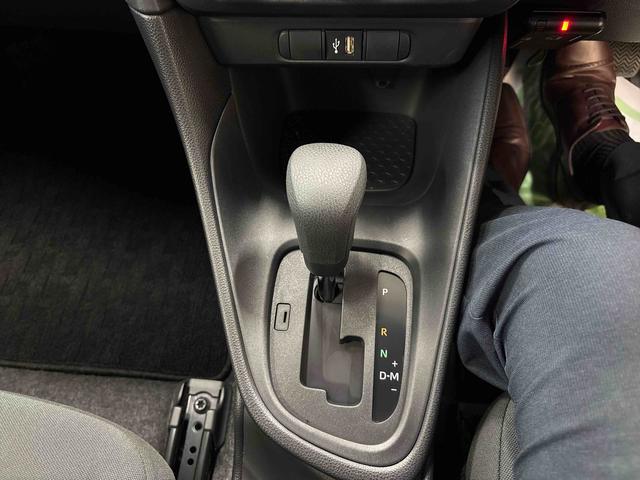 ヤリスX4WD ナビ ETC オートライト オートハイビーム ハロゲンヘッドライト バックカメラ クルーズコントロール フロントシールドディアイサー マニュアルエアコン 運転席シートリフター(秋田県)の中古車