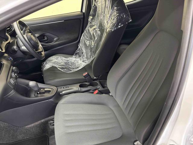 ヤリスX4WD ナビ ETC オートライト オートハイビーム ハロゲンヘッドライト バックカメラ クルーズコントロール フロントシールドディアイサー マニュアルエアコン 運転席シートリフター(秋田県)の中古車